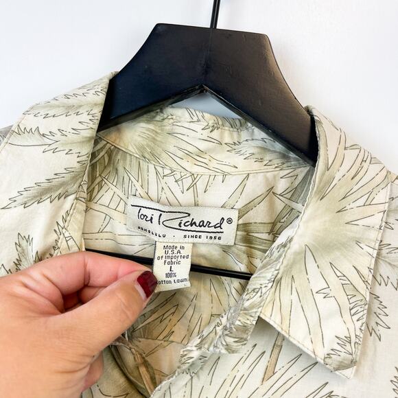 Tori Richard Mens Size L Cotton Button Hawaiian Shirt Palm Trees Green Beige - Picture 3 of 7